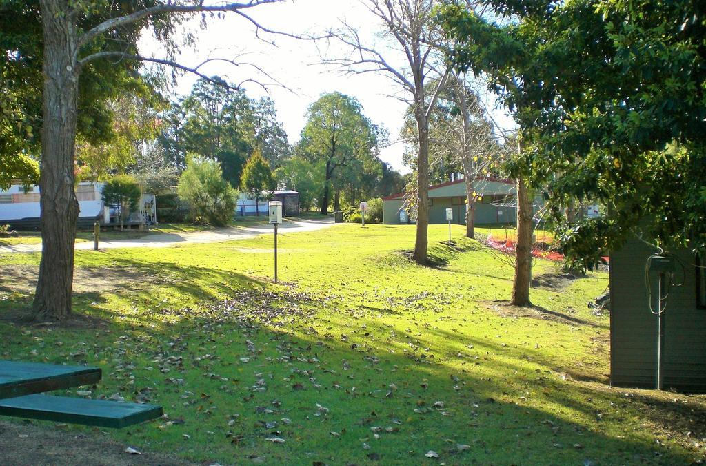 Mallacoota'S Shady Gully Caravan Park Hotel Exterior photo