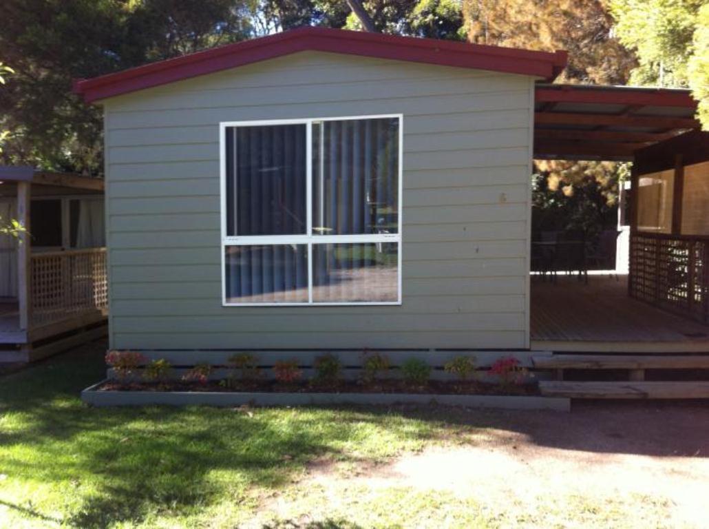 Mallacoota'S Shady Gully Caravan Park Hotel Exterior photo